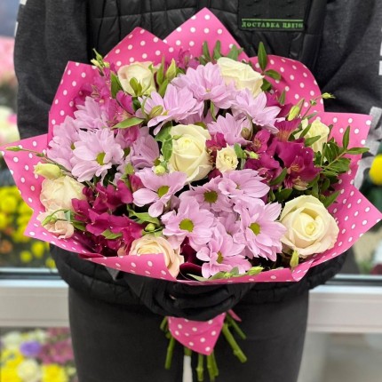 Букет "Лабиринт страсти" из роз и хризантем с доставкой в по Баксаненку