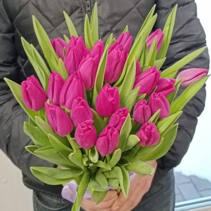 Букет розовых тюльпанов с доставкой на 8 марта  в по Баксаненку